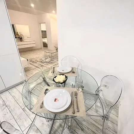 Currila Modern Luxury Stunning Views Apartment