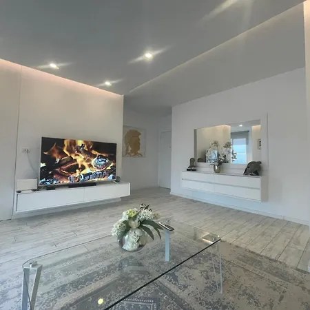 Apartment Currila Modern Luxury Stunning Views *