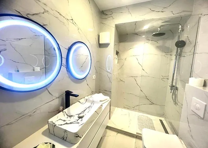 Currila Modern Luxury Stunning Views