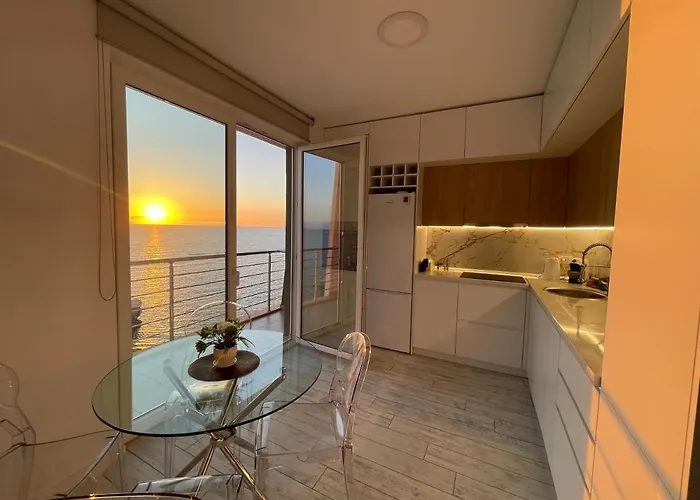 Currila Modern Luxury Stunning Views Appartement Durrës