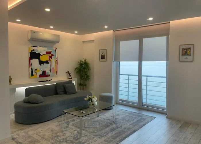 Currila Modern Luxury Stunning Views