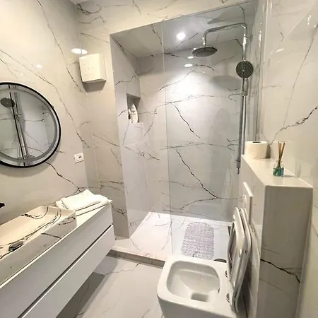 Apartment Currila Modern Luxury Stunning Views