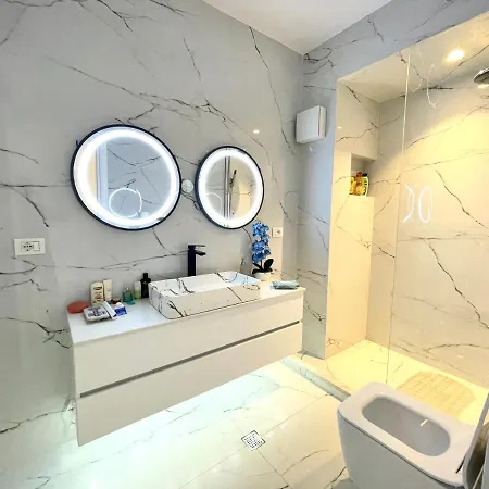 Апартаменты Currila Modern Luxury Stunning Views