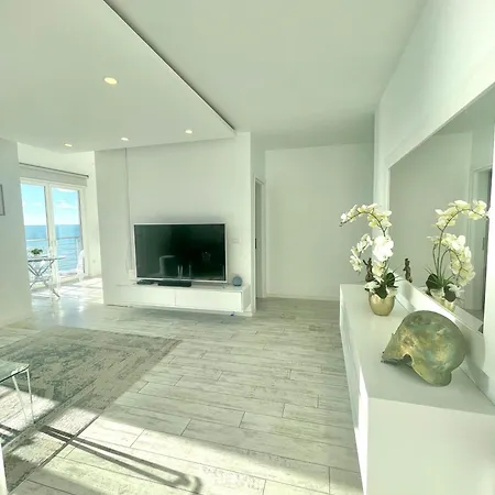 Apartmán Currila Modern Luxury Stunning Views