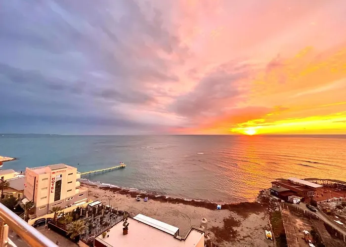 Currila Modern Luxury Stunning Views Appartamento Durrës