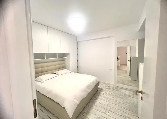 Currila Modern Luxury Stunning Views ドゥラス