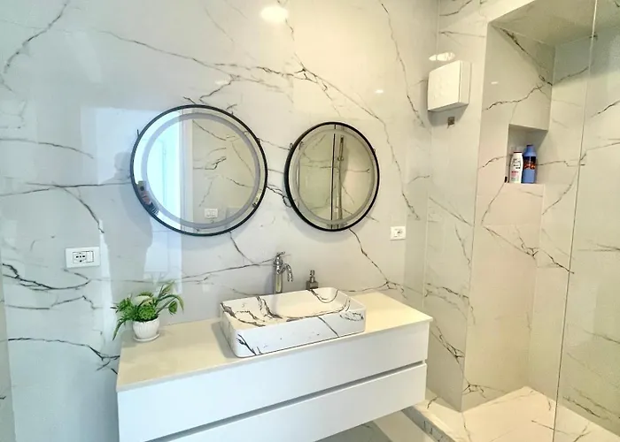 Currila Modern Luxury Stunning Views Apartment Durres