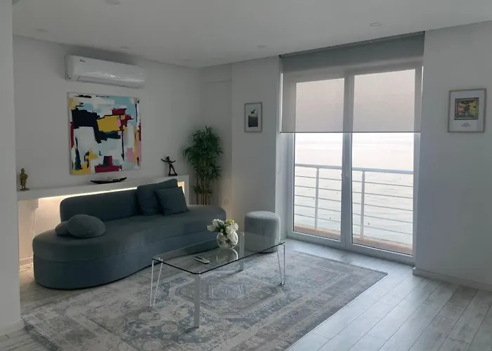 アパート Currila Modern Luxury Stunning Views ドゥラス